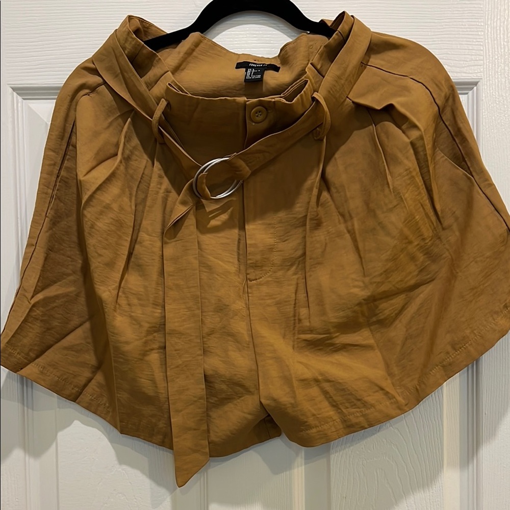 Tan Pleated short with Belt- Linen short